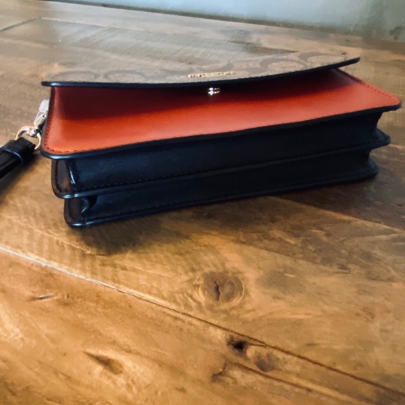 -Coach Signature colorblock Foldover wristlet - Picture 4 of 8